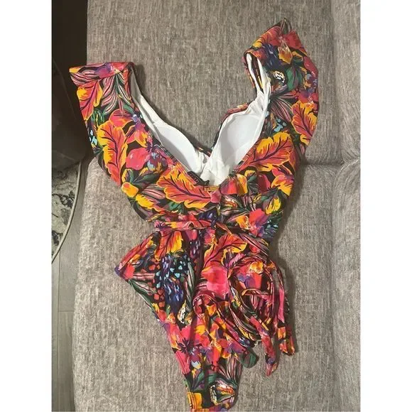 ELOQUII Ruffle Tie Waist One-Piece Swimsuit NEW size 16 - Picture 7 of 9